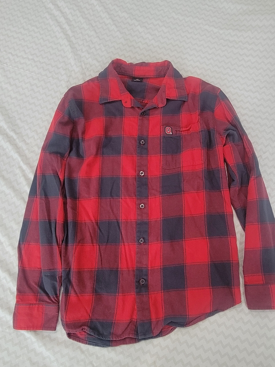 Other - Plaid Long-Sleeve Button-Down Shirt With Ohio state Logo On Pocket Size Medium
